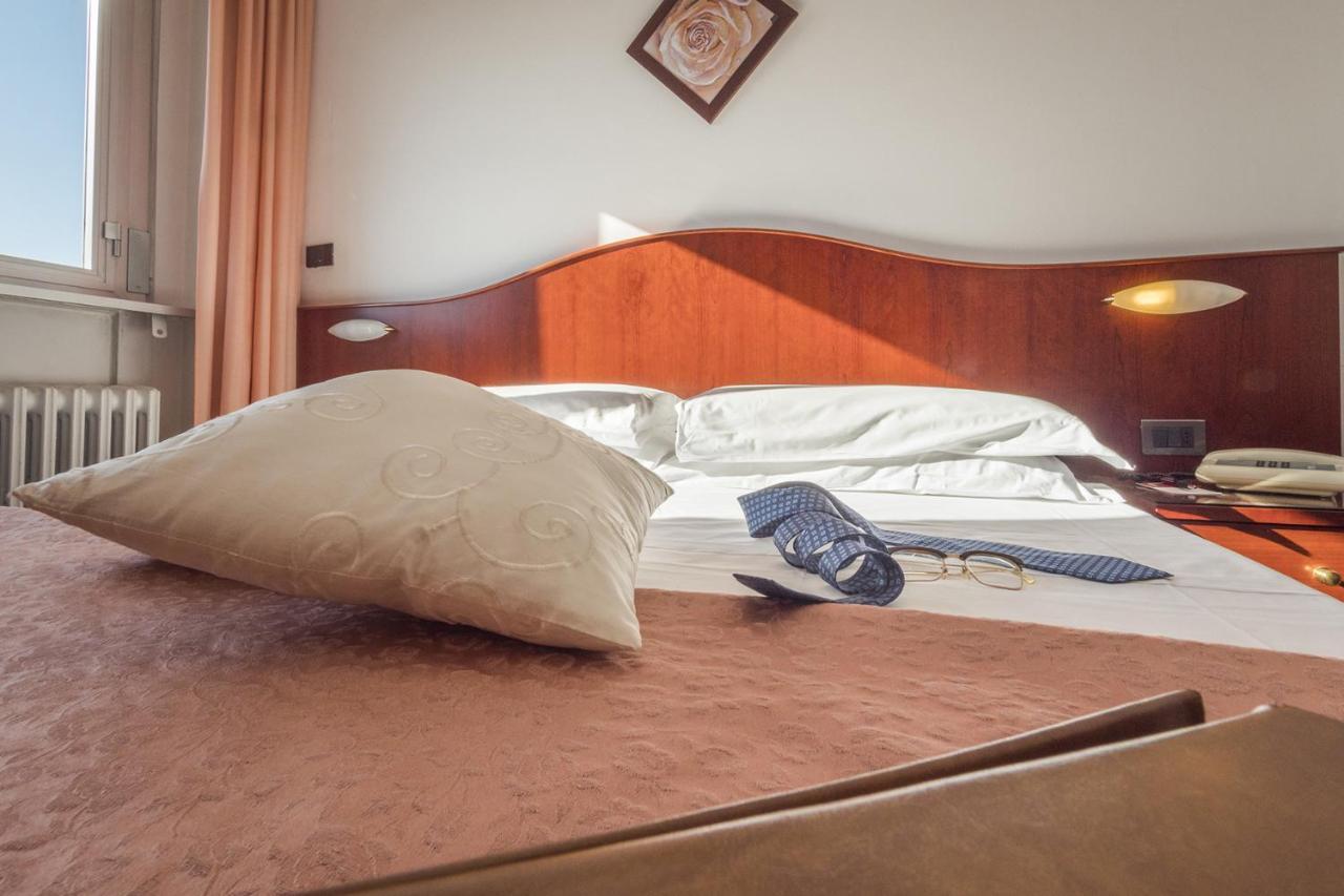 Grifone Hotel Перуджа Экстерьер фото