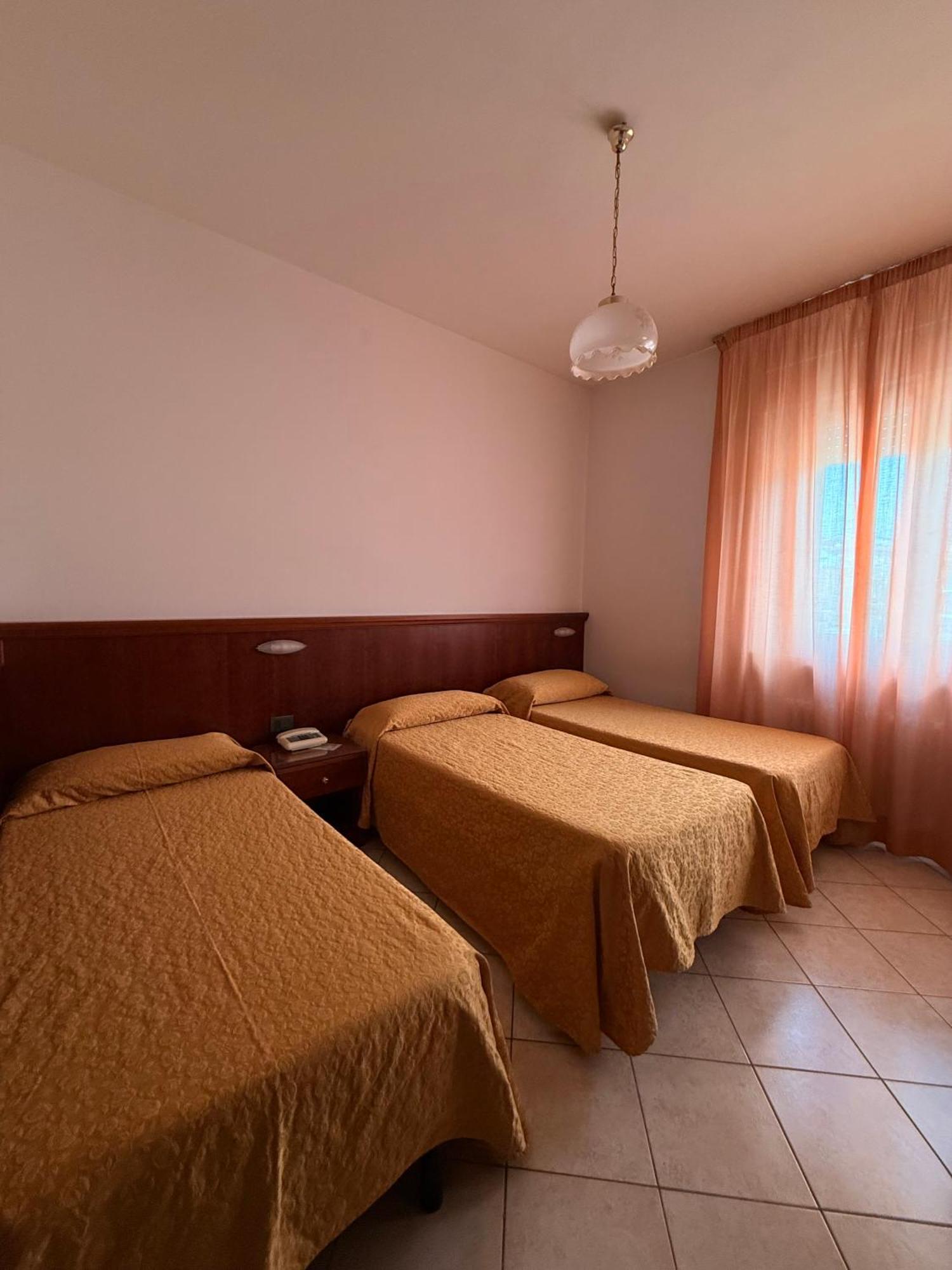 Grifone Hotel Перуджа Экстерьер фото