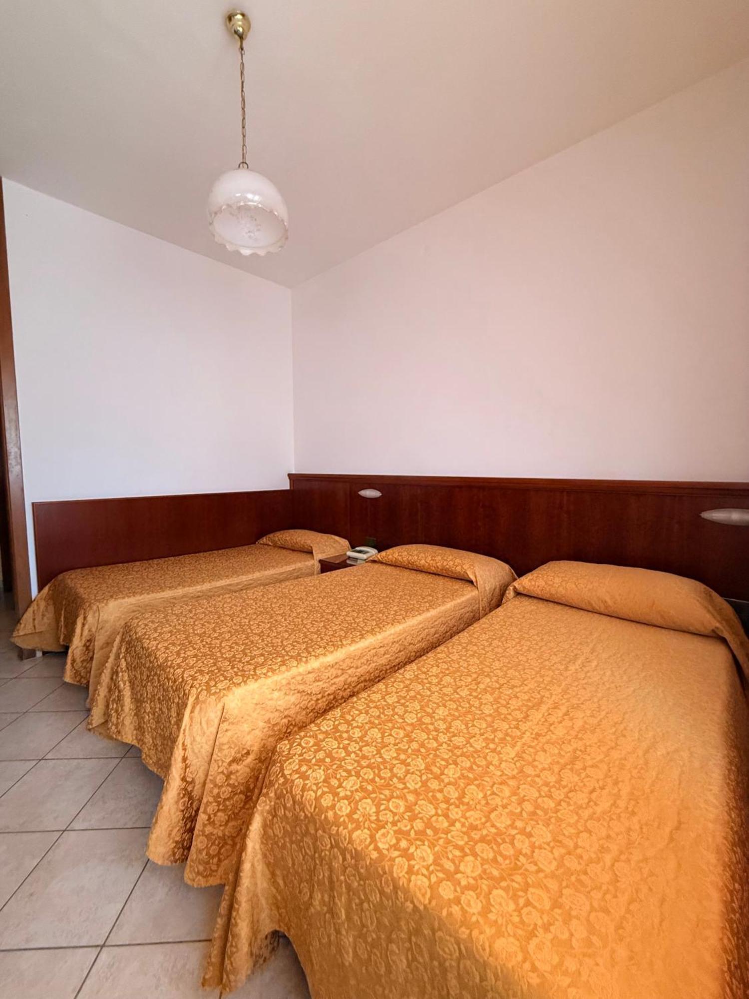 Grifone Hotel Перуджа Экстерьер фото